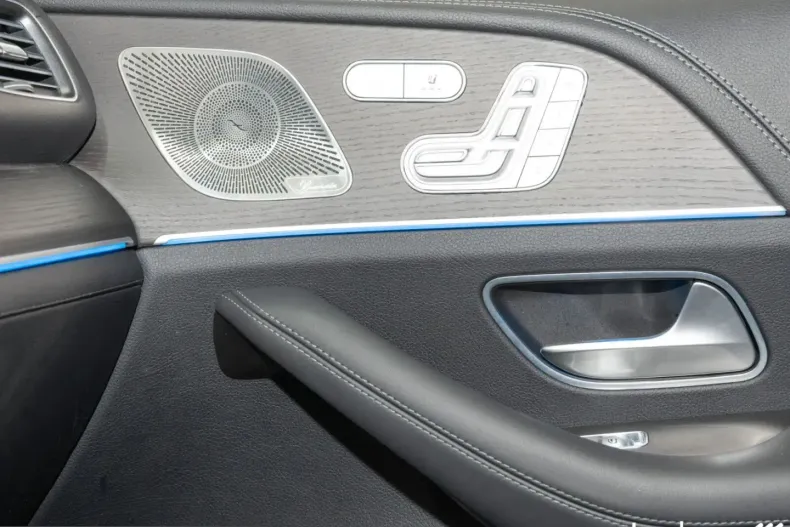 Mercedes-Benz GLE 400 (Clasa GLE) din 2024 cu 26.360 km - oferta MER236270 - foto 13
