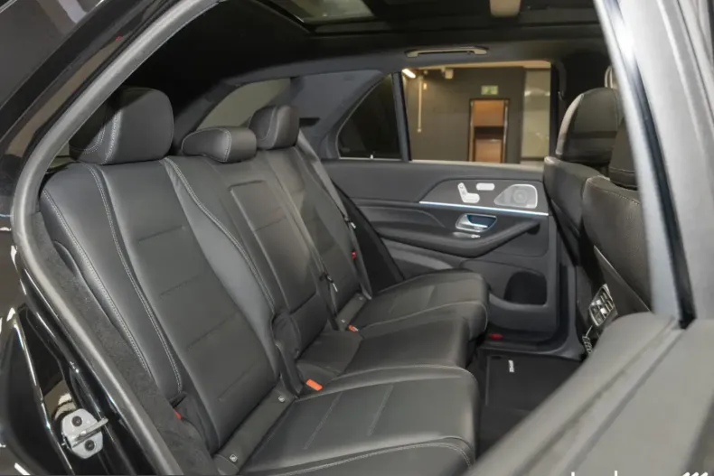 Mercedes-Benz GLE 400 (Clasa GLE) din 2024 cu 26.360 km - oferta MER236270 - foto 17