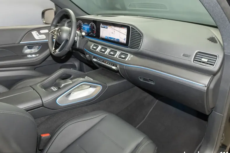 Mercedes-Benz GLE 400 (Clasa GLE) din 2024 cu 26.360 km - oferta MER236270 - foto 19