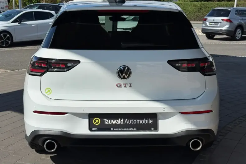 Volkswagen Golf din 2024 cu 25.500 km - oferta VOL236271 - foto 6