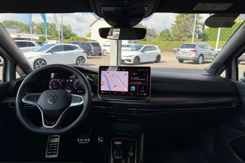 Volkswagen Golf din 2024 cu 25.500 km - oferta VOL236271 - foto 11