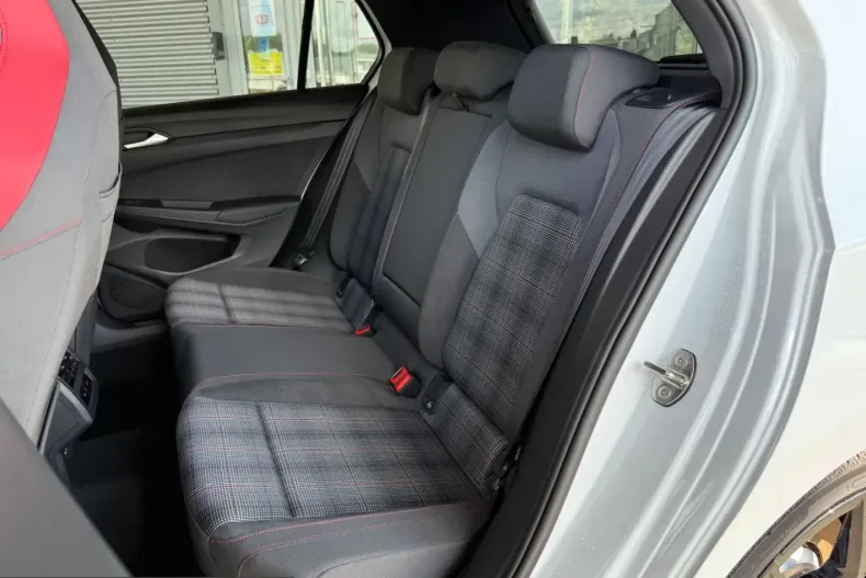 Volkswagen Golf din 2024 cu 25.500 km - oferta VOL236271 - foto 23