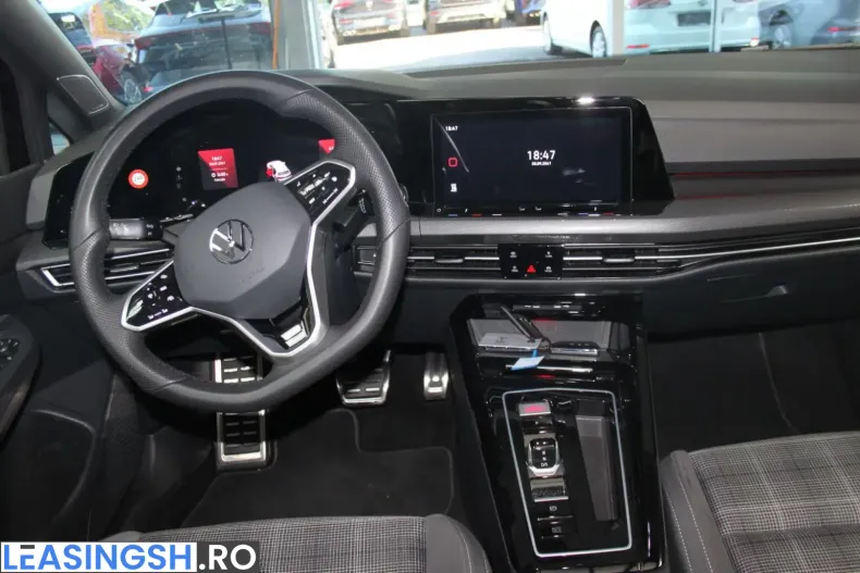 Volkswagen Golf din 2024 cu 43.900 km - oferta VOL236274 - foto 8
