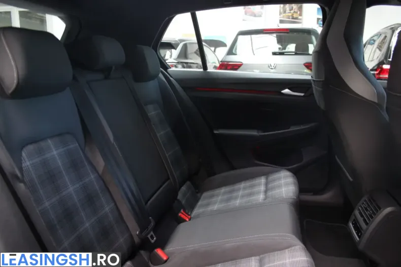 Volkswagen Golf din 2024 cu 43.900 km - oferta VOL236274 - foto 14