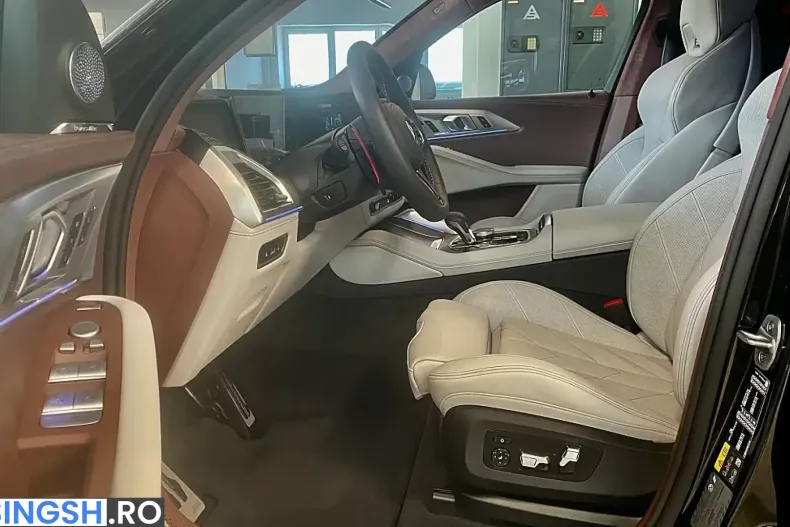 BMW XM (Seria X) din 2025 cu 7.900 km - oferta BMW236289 - foto 9