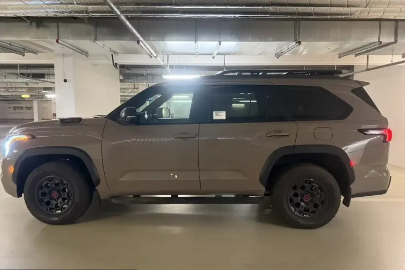 Toyota Sequoia din 2026 cu 51 km - oferta TOY236296 - foto 8