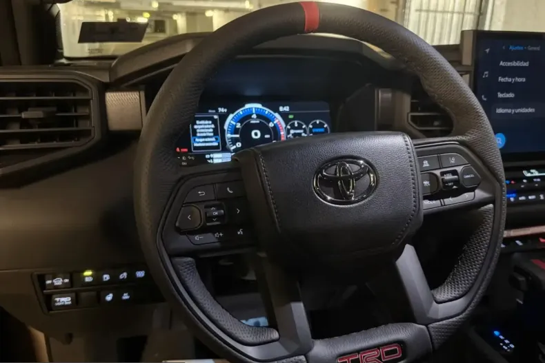 Toyota Sequoia din 2026 cu 51 km - oferta TOY236296 - foto 18
