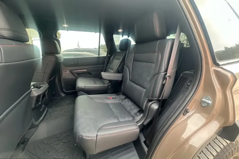 Toyota Sequoia din 2026 cu 51 km - oferta TOY236297 - foto 7