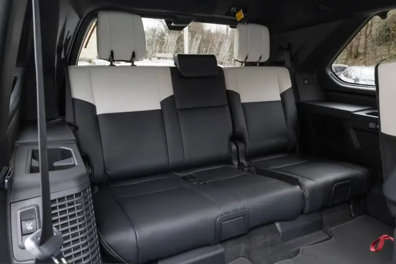 Toyota Sequoia din 2026 cu 51 km - oferta TOY236298 - foto 5