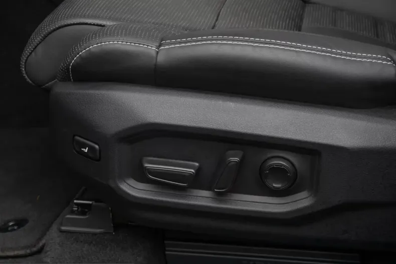 Toyota Sequoia din 2026 cu 51 km - oferta TOY236298 - foto 6