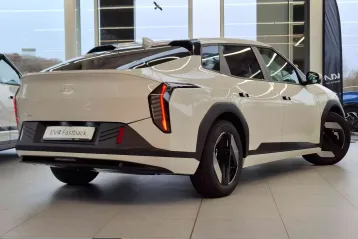 Kia EV4 din 2026 - oferta KIA236302