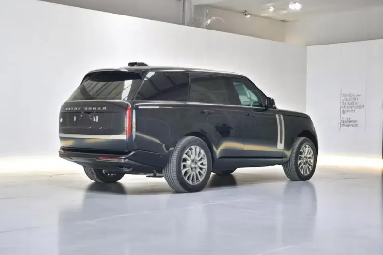 Land Rover Range Rover din 2026 cu 51 km - oferta LAN236304 - foto 4