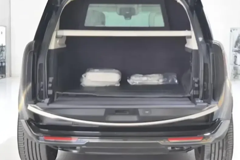Land Rover Range Rover din 2026 cu 51 km - oferta LAN236304 - foto 9