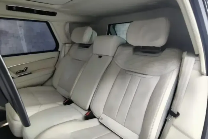 Land Rover Range Rover din 2026 cu 51 km - oferta LAN236304 - foto 19