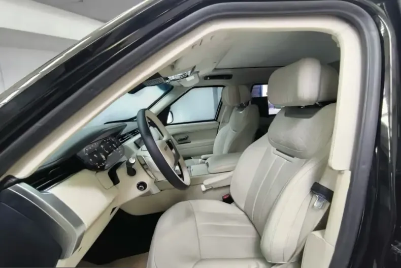 Land Rover Range Rover din 2026 cu 51 km - oferta LAN236304 - foto 21