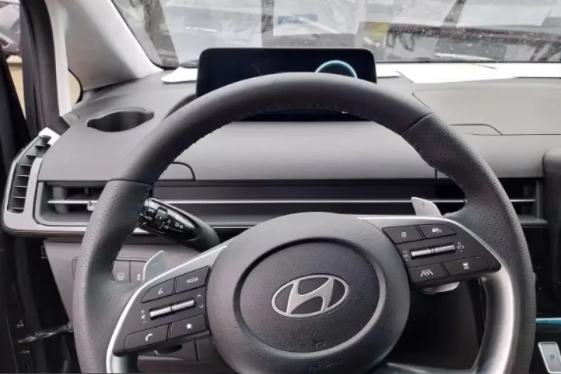 Hyundai Staria din 2026 cu 51 km - oferta HYU236305 - foto 7