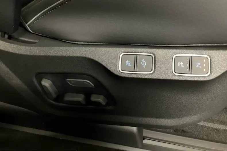 Hyundai Staria din 2026 cu 51 km - oferta HYU236306 - foto 19