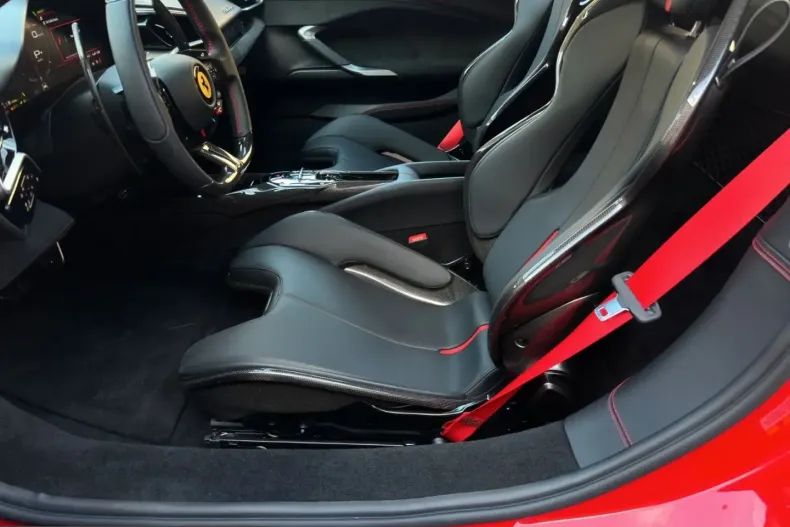 Ferrari 296 GTB din 2024 cu 7.450 km - oferta FER236307 - foto 9