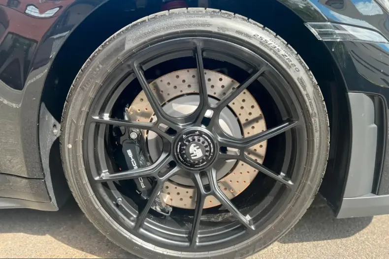Porsche 992 din 2025 cu 2.500 km - oferta POR236309 - foto 3