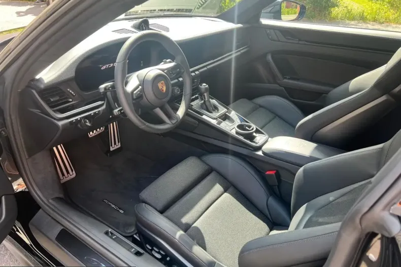 Porsche 992 din 2025 cu 2.500 km - oferta POR236309 - foto 5