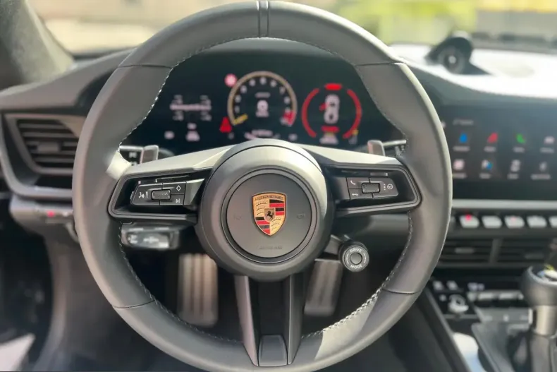 Porsche 992 din 2025 cu 2.500 km - oferta POR236309 - foto 12