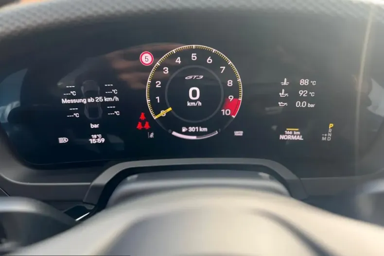 Porsche 992 din 2025 cu 2.500 km - oferta POR236309 - foto 13