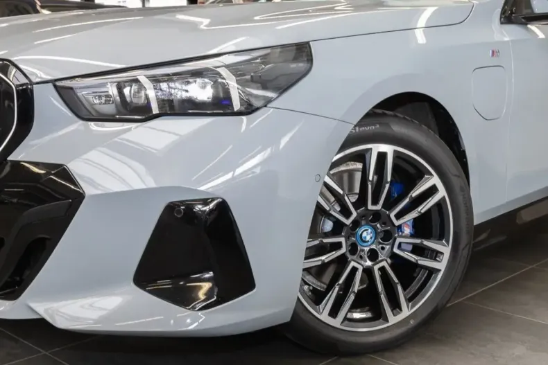 BMW 530 (Seria 5) din 2024 cu 72.369 km - oferta BMW236321 - foto 4