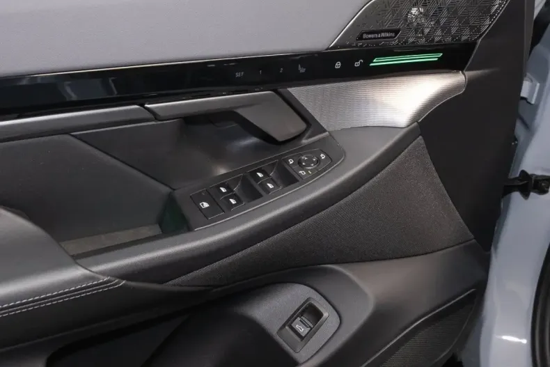 BMW 530 (Seria 5) din 2024 cu 72.369 km - oferta BMW236321 - foto 6