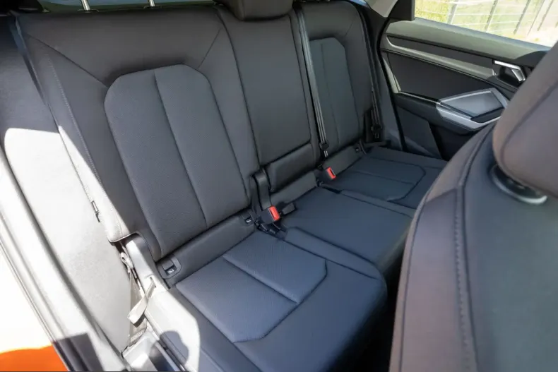 Audi Q3 din 2023 cu 43.900 km - oferta AUD236355 - foto 6