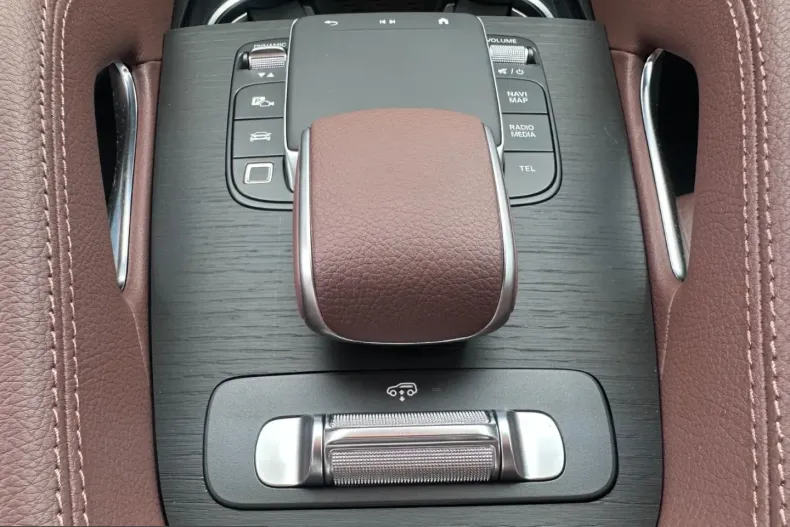 Mercedes-Benz GLS 450 (Clasa GLS) din 2025 cu 9.800 km - oferta MER236376 - foto 23