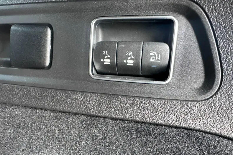 Mercedes-Benz GLS 450 (Clasa GLS) din 2025 cu 9.800 km - oferta MER236376 - foto 36