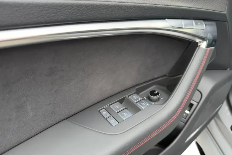 Audi RS7 din 2025 cu 11.654 km - oferta AUD236377 - foto 14