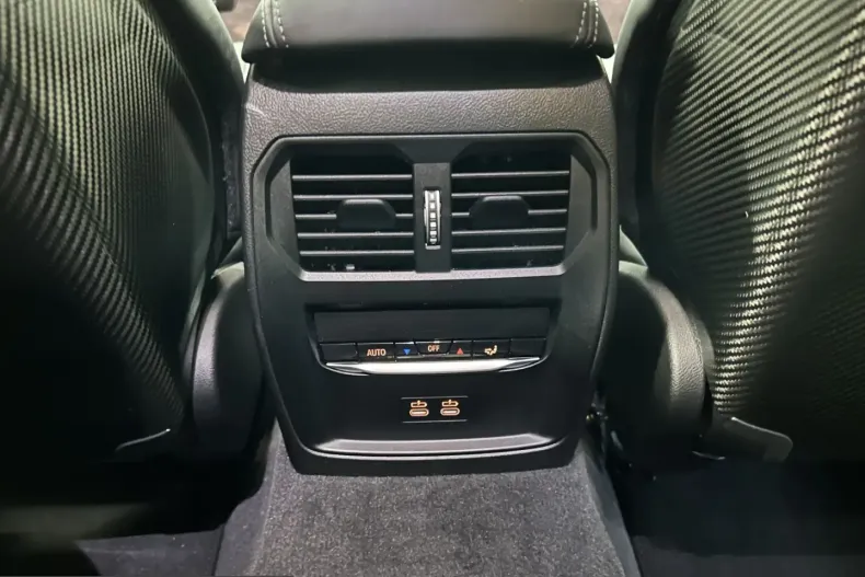 BMW M3 (Seria 3) din 2025 cu 13.980 km - oferta BMW236381 - foto 19