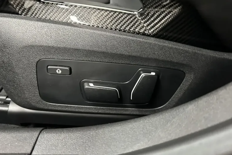 BMW M3 (Seria 3) din 2025 cu 13.980 km - oferta BMW236381 - foto 30