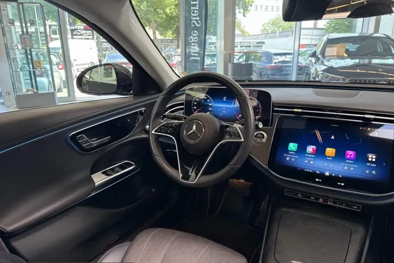Mercedes-Benz E 220 (Clasa E) din 2025 cu 24.019 km - oferta MER236385 - foto 13