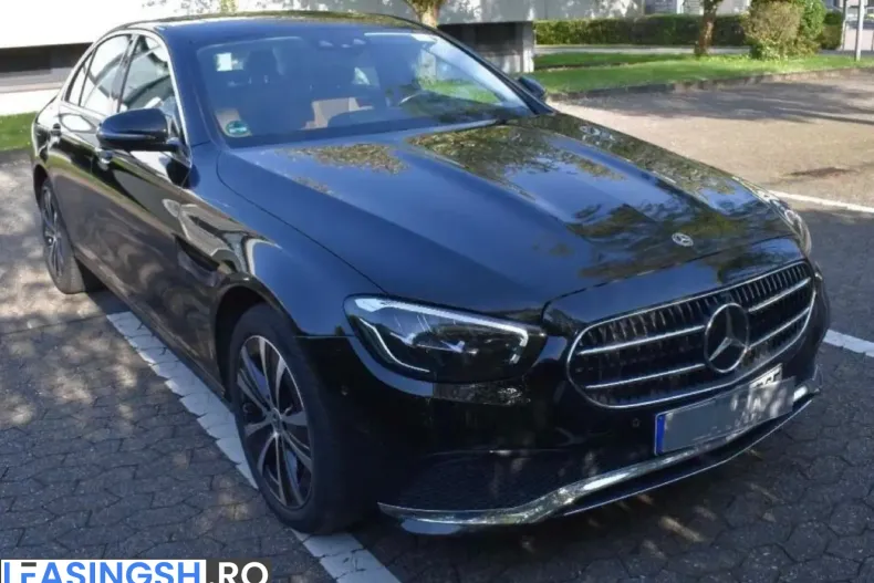 Mercedes-Benz E 300 (Clasa E) din 2022 cu 77.000 km - oferta MER236387 - foto 1