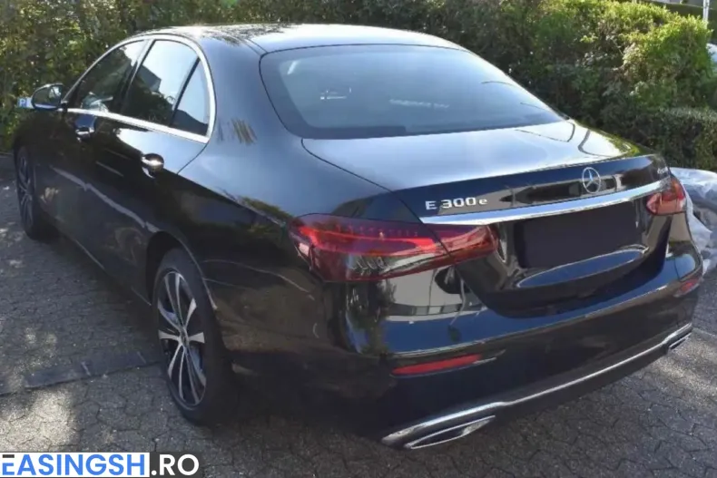 Mercedes-Benz E 300 (Clasa E) din 2022 cu 77.000 km - oferta MER236387 - foto 3