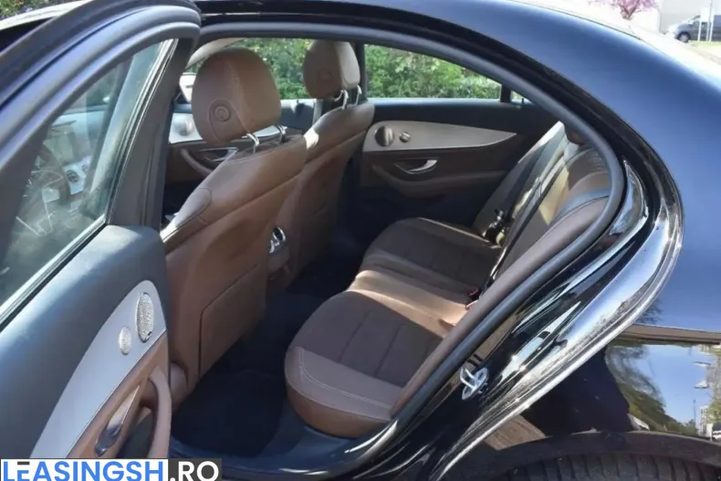 Mercedes-Benz E 300 (Clasa E) din 2022 cu 77.000 km - oferta MER236387 - foto 7