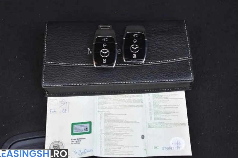 Mercedes-Benz E 300 (Clasa E) din 2022 cu 77.000 km - oferta MER236387 - foto 12