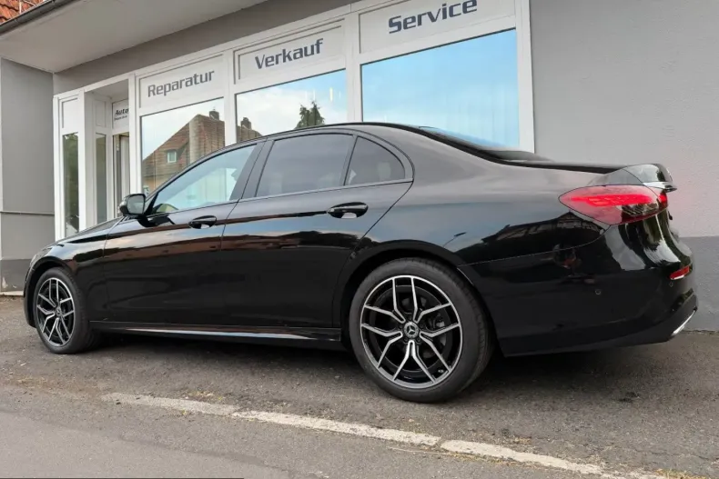 Mercedes-Benz E 300 (Clasa E) din 2023 cu 59.999 km - oferta MER236388 - foto 6