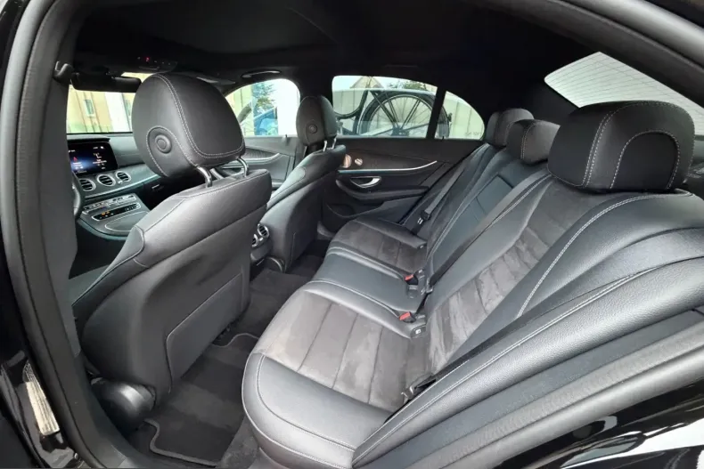 Mercedes-Benz E 300 (Clasa E) din 2023 cu 59.999 km - oferta MER236388 - foto 15