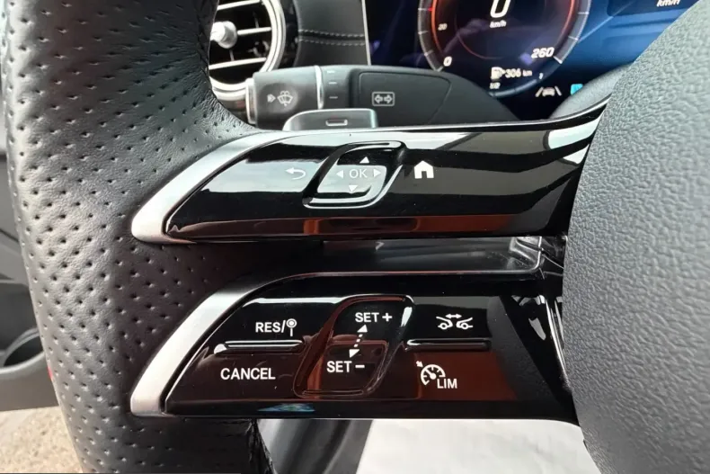 Mercedes-Benz E 300 (Clasa E) din 2023 cu 59.999 km - oferta MER236388 - foto 25