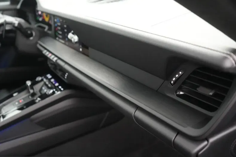Porsche 992 din 2025 cu 4.474 km - oferta POR236396 - foto 37