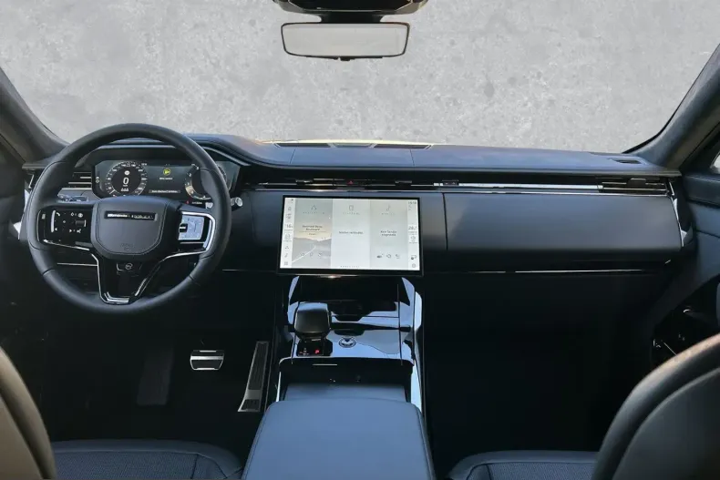 Land Rover Range Rover Sport din 2025 cu 2.000 km - oferta LAN236400 - foto 4