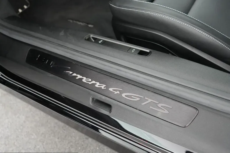 Porsche 992 din 2025 cu 4.357 km - oferta POR236401 - foto 17
