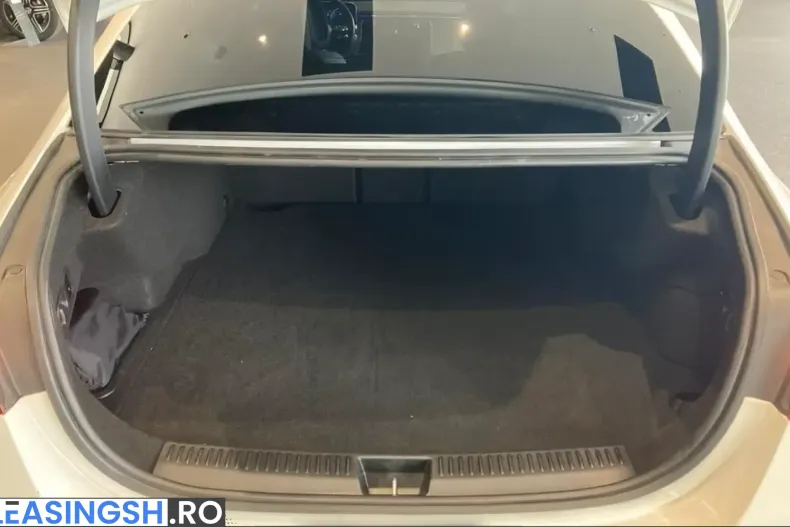 Mercedes-Benz E 300 (Clasa E) din 2024 cu 63.791 km - oferta MER236407 - foto 9