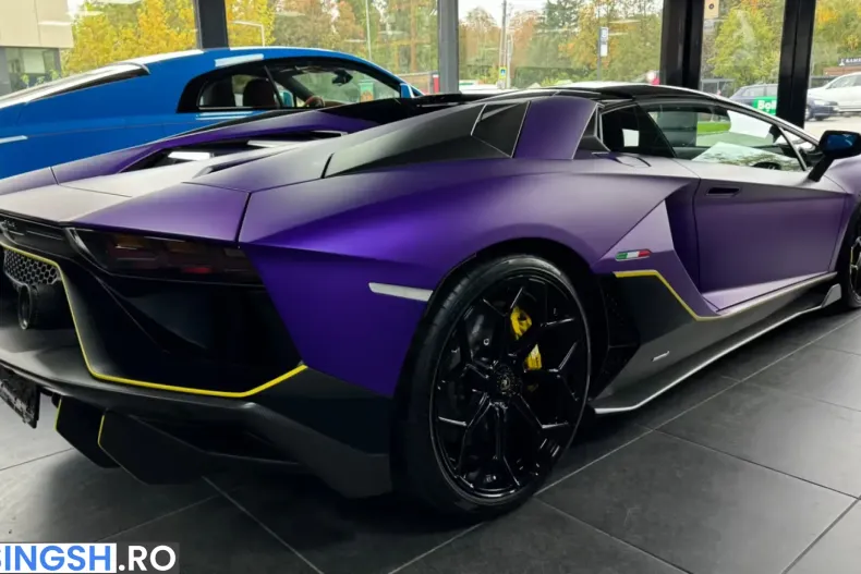 Lamborghini Aventador din 2022 cu 4.715 km - oferta LAM236435 - foto 4