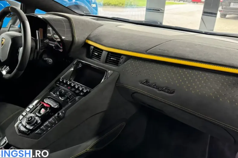 Lamborghini Aventador din 2022 cu 4.715 km - oferta LAM236435 - foto 11