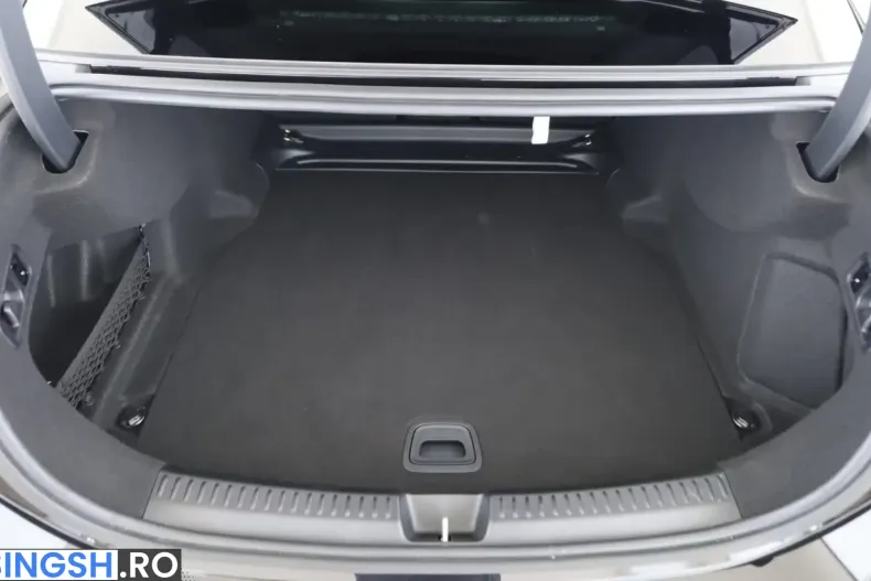 Mercedes-Benz E 200 (Clasa E) din 2025 cu 9.531 km - oferta MER236459 - foto 8