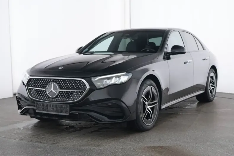Mercedes-Benz E 300 (Clasa E) din 2024 cu 60.303 km - oferta MER236460 - foto 1